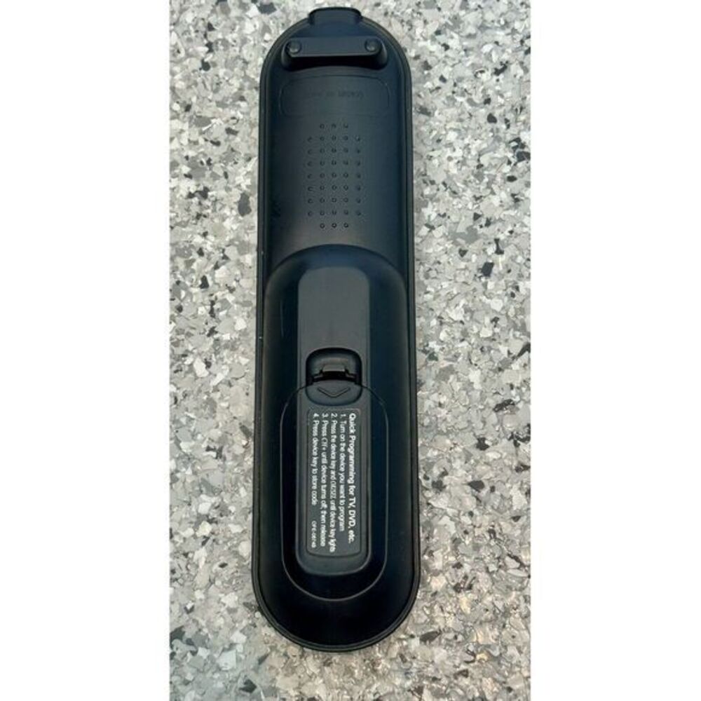 Time Warner Cable Remote Control Model UR5U-8700L-SA - Picture 2 of 6